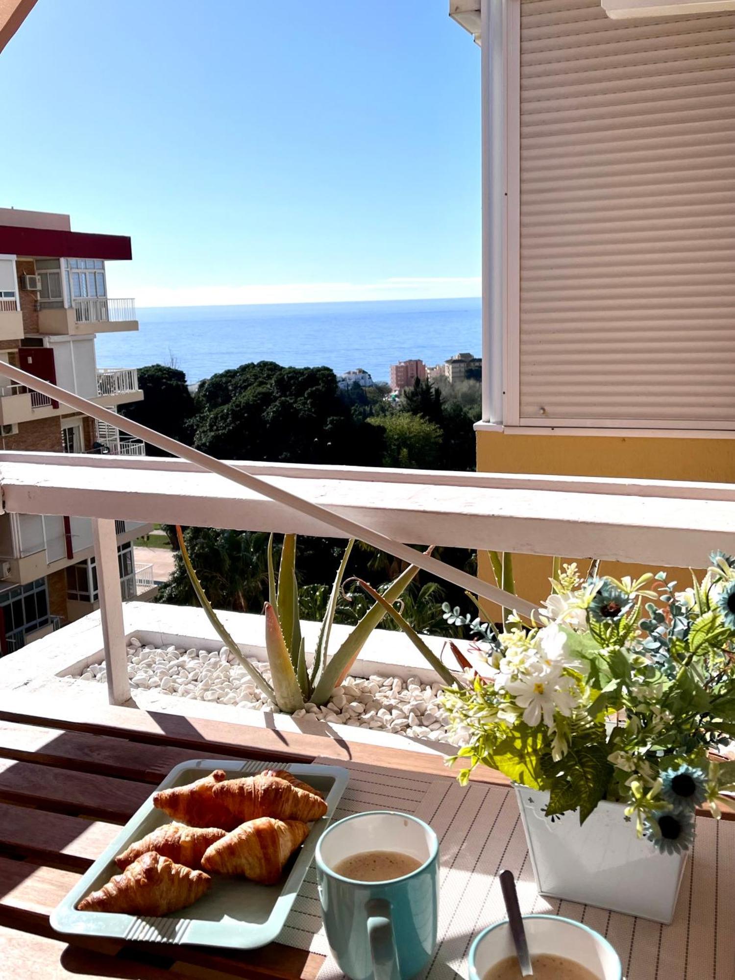 Coastal Feeling, Sea Views & Pools Apt Hercules Benalmadena Exterior photo
