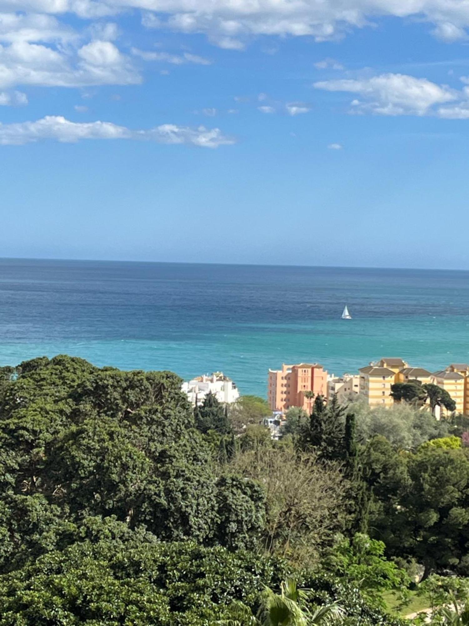 Coastal Feeling, Sea Views & Pools Apt Hercules Benalmadena Exterior photo